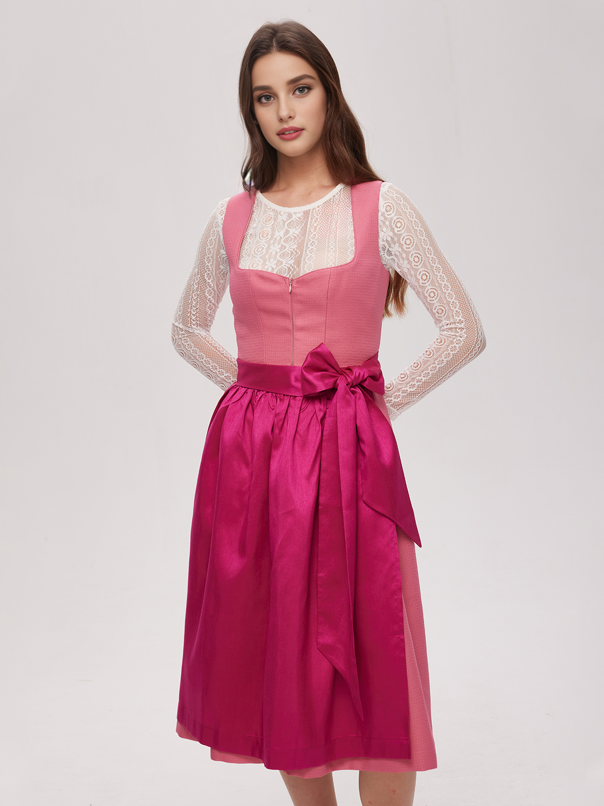 Dirndl Weiß in eleganter Ausführung