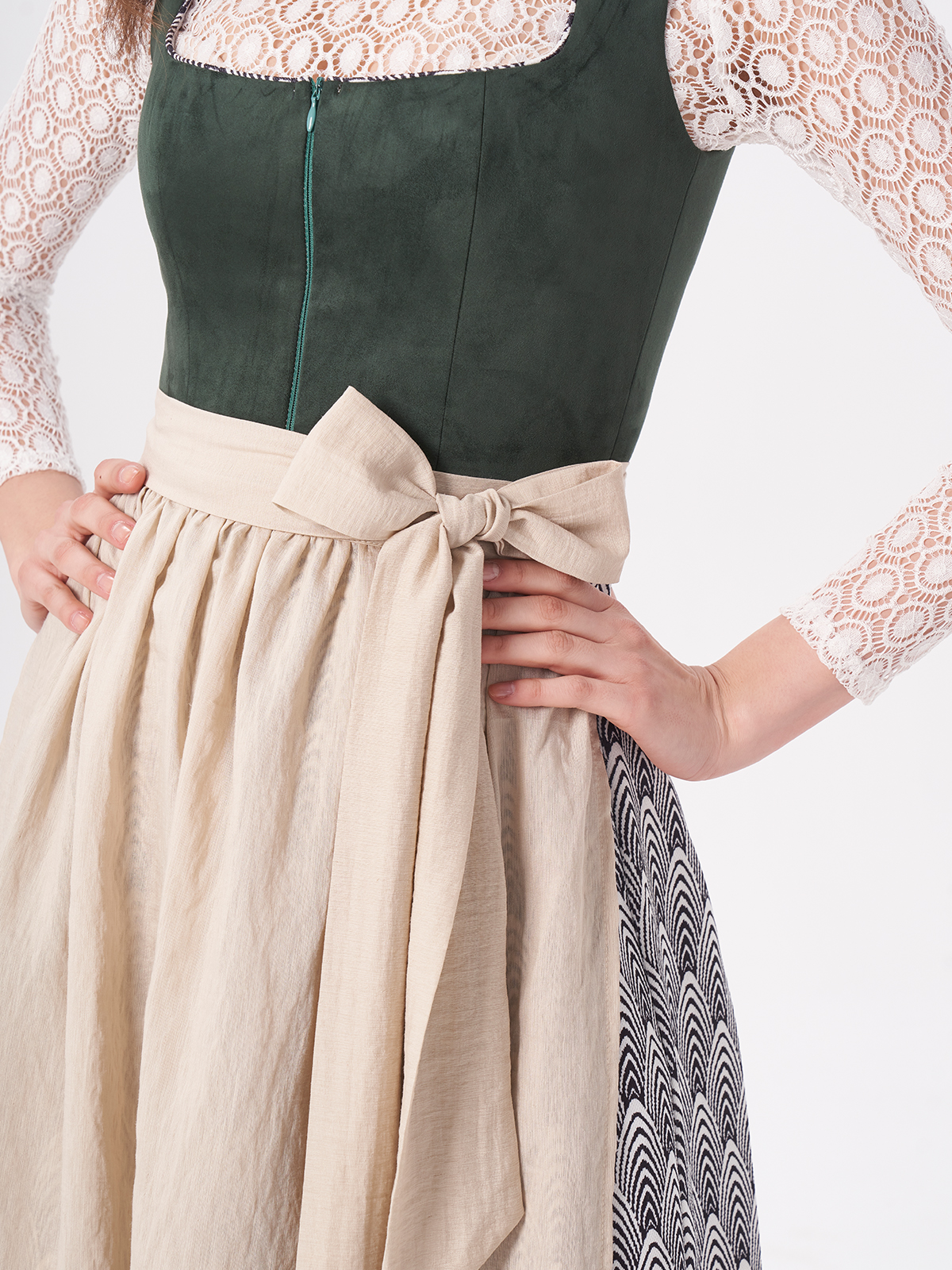 Ehreer Dirndl in Grün