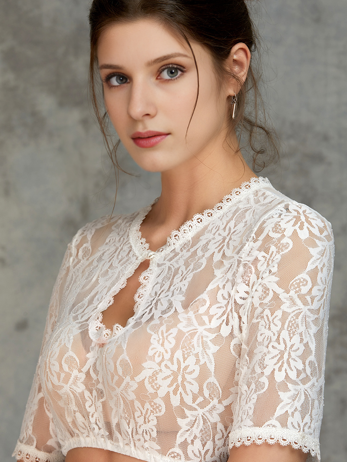 Dirndl Bluse in Weiß
