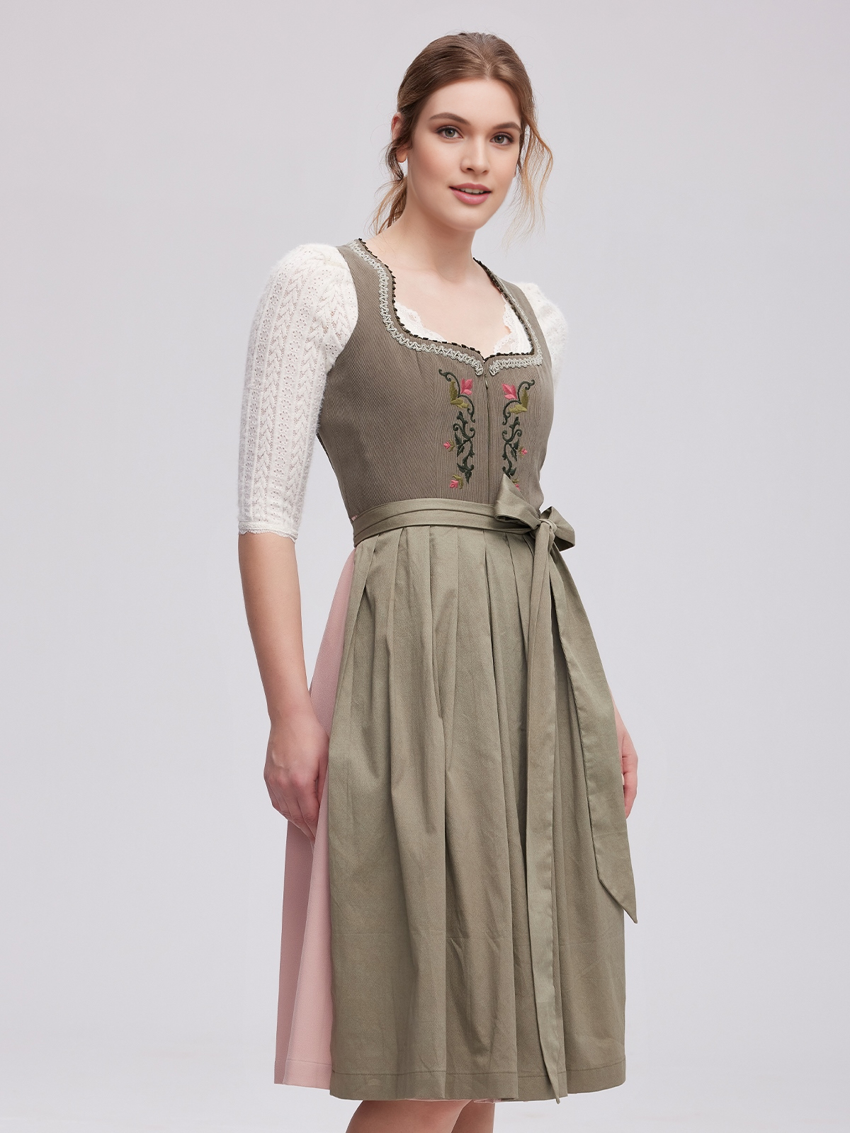 Dirndl in Grün