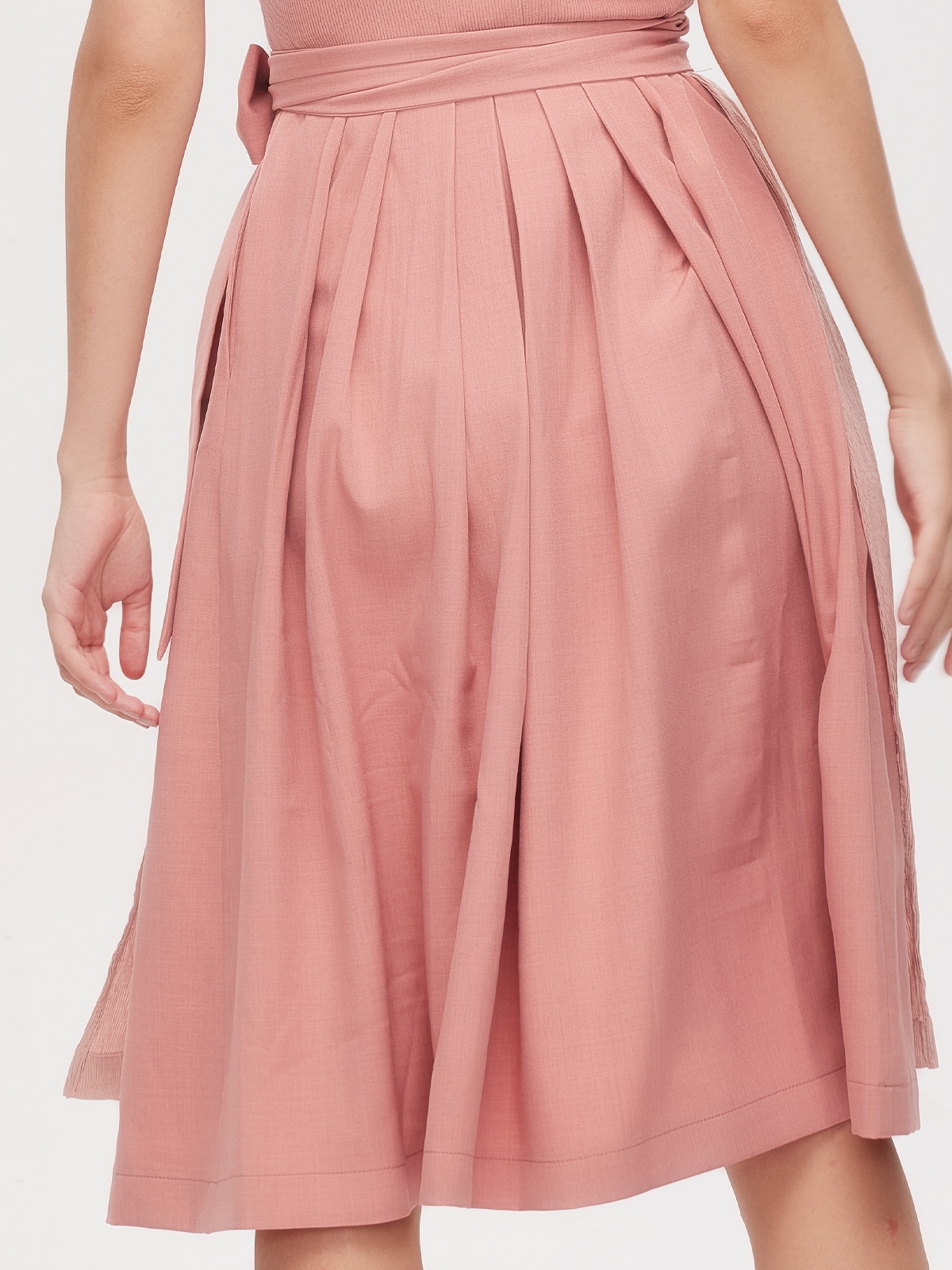 Dirndl 2024 Samt in Rosa