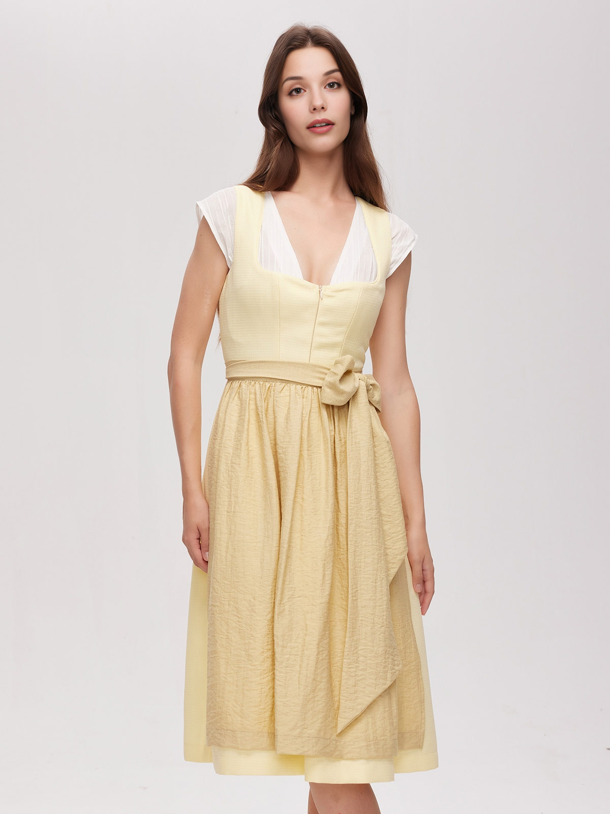 Dirndl in Gelb