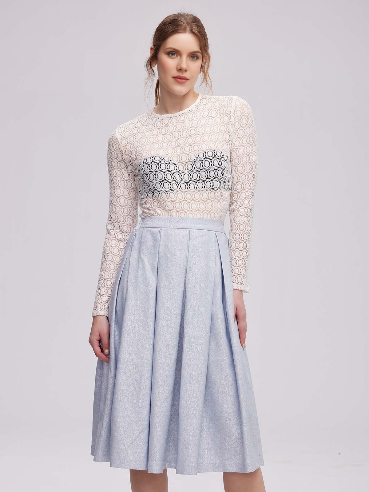 Dirndl Schwarz Lila – Eleganz trifft Tradition