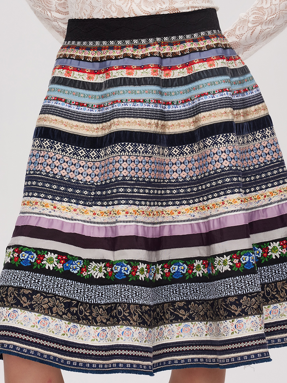 Dirndl in Blau – stilvoll und vielseitig