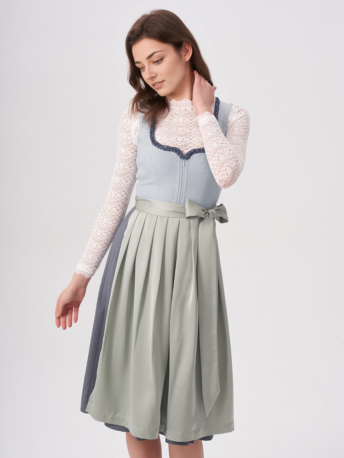 Einfarbiges Dirndl in Blau