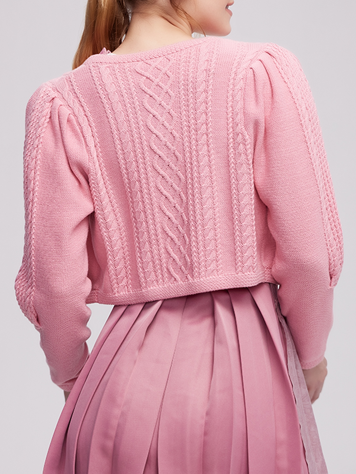 Rosa Dirndl mit stilvollen Details